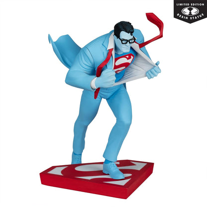 McFarlane Toys- DC Direct Superman by Clayton Henry (Superman Red and Blue) 1:10 Scale Resin Statue Limited Edition