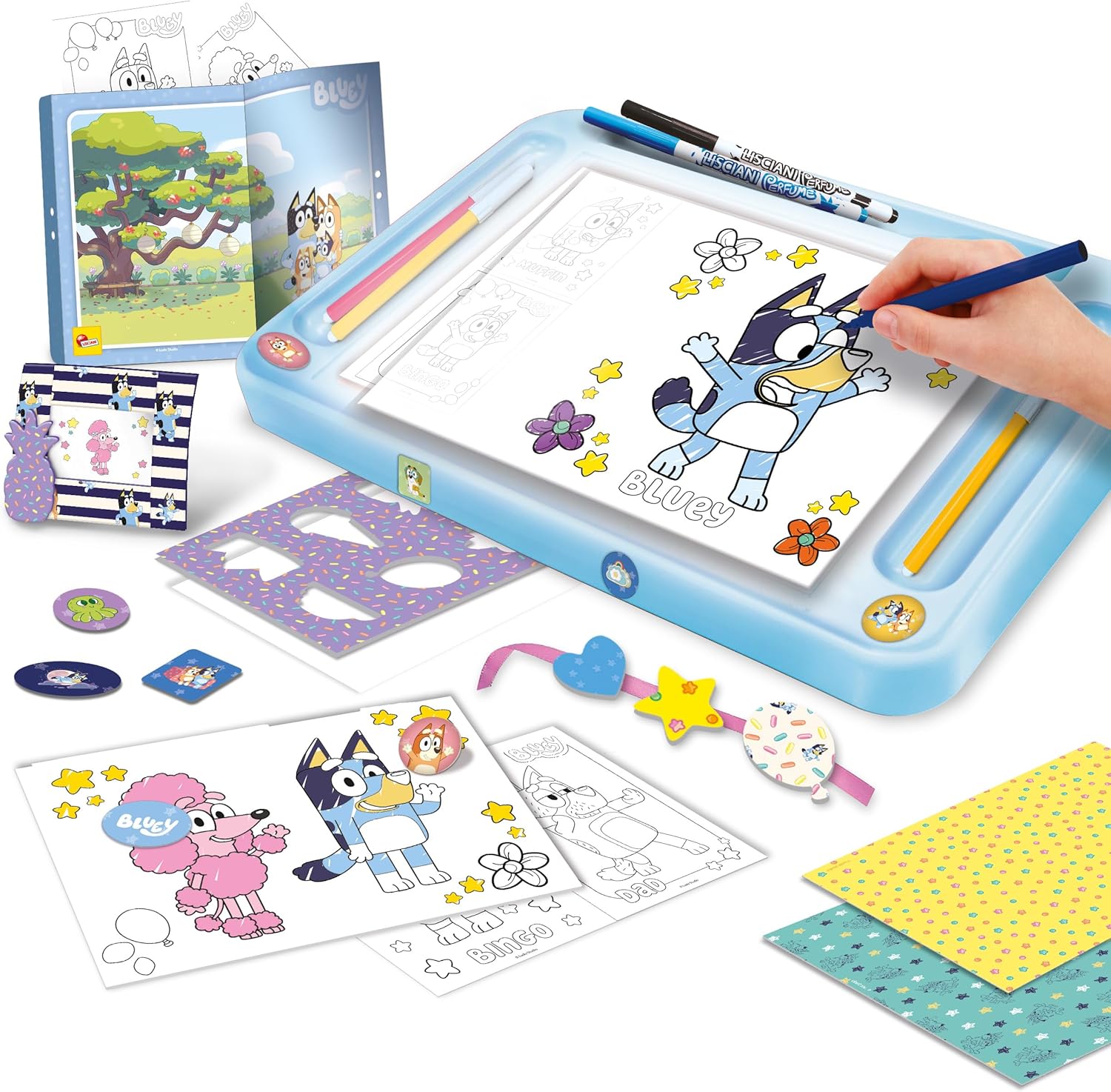 Lisciani - BLUEY Drawing School - Educational Drawing Kit for Children from 3 Years - A4 Light Table - Scented Felt Pens - Stencils, Stickers & Scissors - Manual and Creative Activity