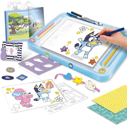 Lisciani - BLUEY Drawing School - Educational Drawing Kit for Children from 3 Years - A4 Light Table - Scented Felt Pens - Stencils, Stickers & Scissors - Manual and Creative Activity