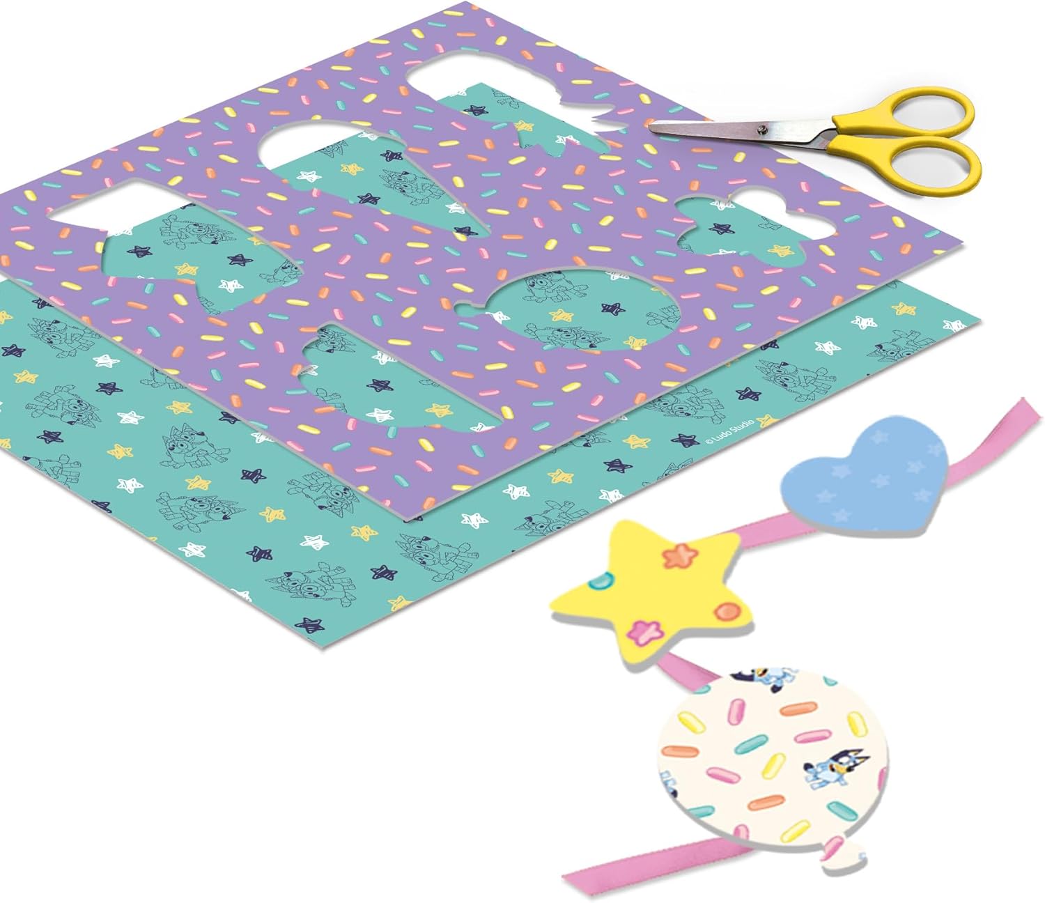Lisciani - BLUEY Drawing School - Educational Drawing Kit for Children from 3 Years - A4 Light Table - Scented Felt Pens - Stencils, Stickers & Scissors - Manual and Creative Activity