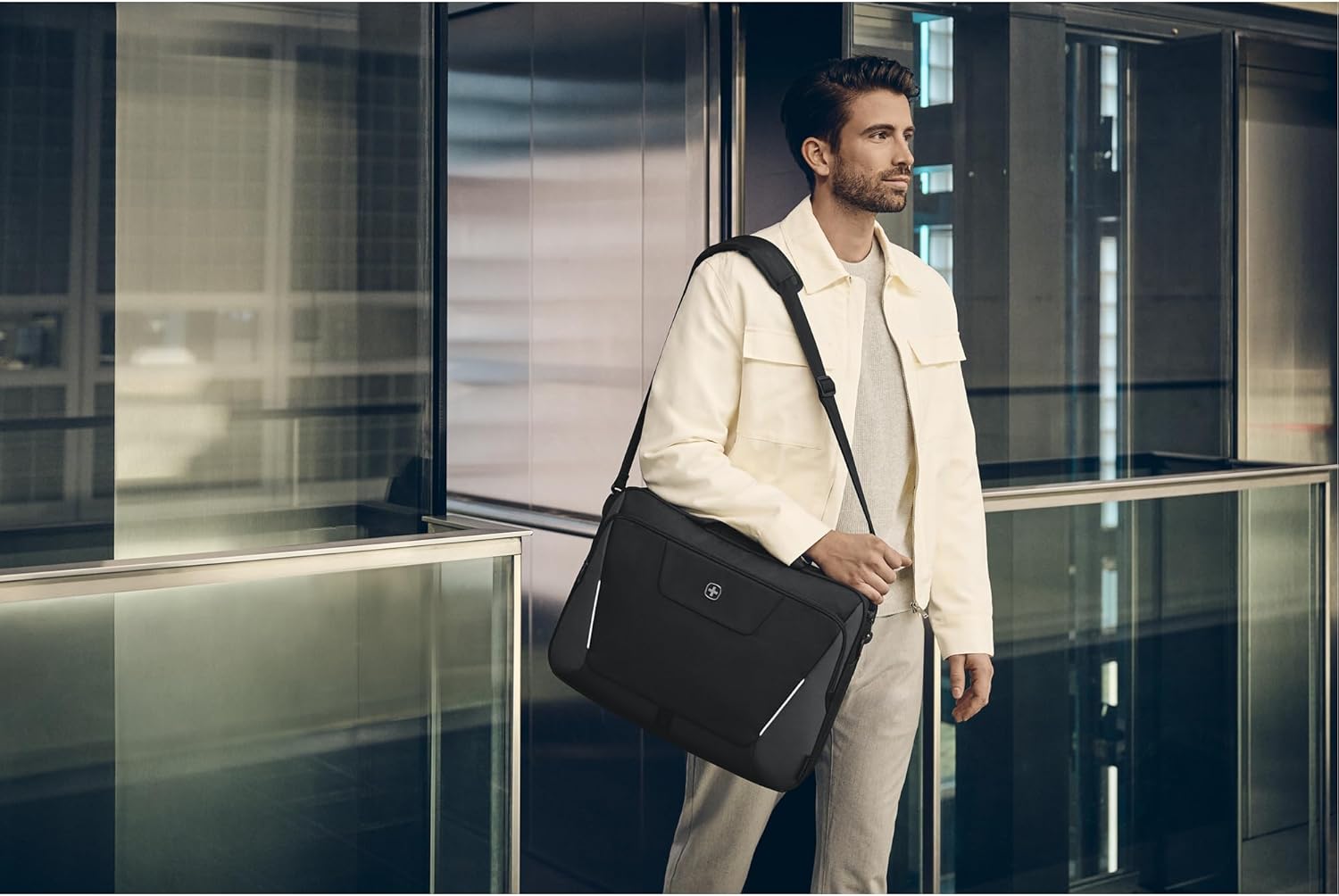 Wenger, XE Brief 17, 17" Laptop Briefcase with Tablet Pocket, Black, Digital Network, 15,6", Casual
