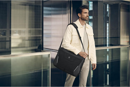 Wenger, XE Brief 17, 17" Laptop Briefcase with Tablet Pocket, Black, Digital Network, 15,6", Casual