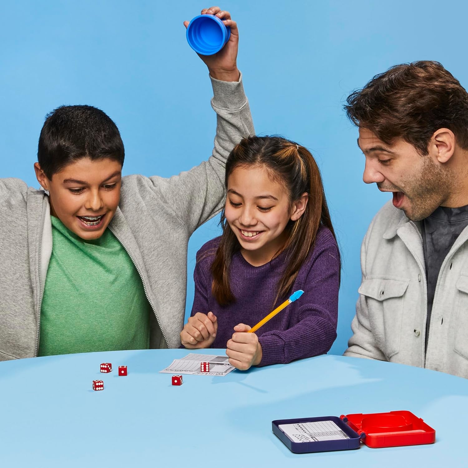 Yahtzee Dice Game | With Collapsible Cup & Storage Case | Fun Family Games for Children, Teens, Adults | 30 Mins | 2 or More Players | Ages 8+ - English Version