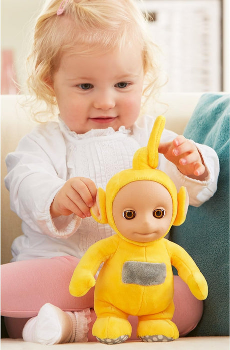Character Uk Teletubbies 8 Inch Talking Laa-Laa Soft Toy