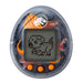 Bandai - Tamagotchi Nano Jurassic Brown - bruine versie Dino Spinosaurus - Tamagotchi interactief dier - klein nano-formaat - virtuele dierendinosaurus om op te tillen - speelgoed voor kinderen vanaf