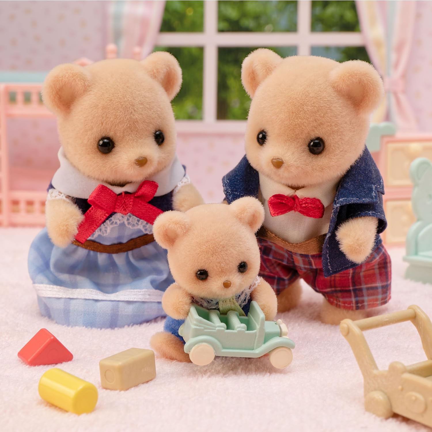 Sylvanian Families - Biscuit Bear Family - Dollhouse Playsets 5851