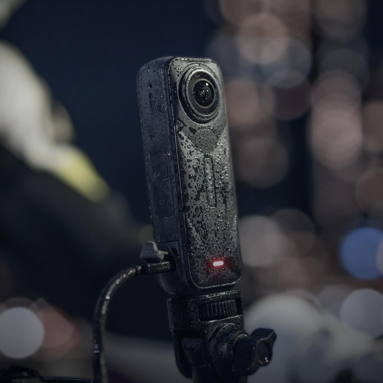 Insta360 - X5 All-Weather Usb Charging Cover