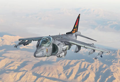 Italeri IT90193 1/72 US Marine Corps AV-8B Harrier II Plastic Model