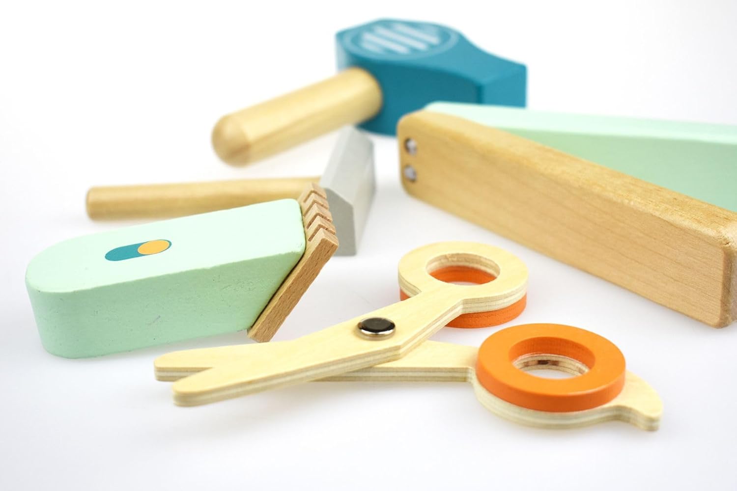 Wooden Little Hairdresser Play Set, Pretend Play Toy, Ages 3+, with Carry Case, 420g