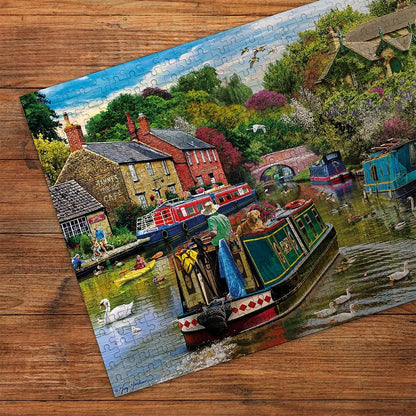 Gibsons River Retreat Puzzle, 500 Teile, schönes buntes Kunstwerk, Kanalboote, nostalgisch, nachhaltig, für Erwachsene, Teenager, hochwertiges 100% recyceltes Brett, tolles Geschenk | Gibsons Games