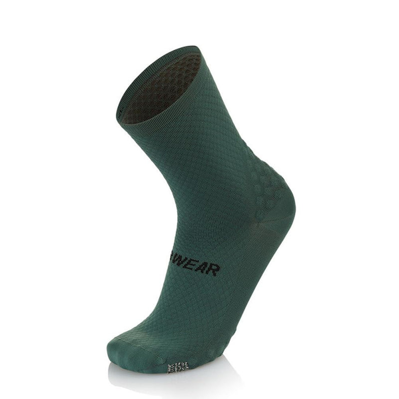 MB WEAR Unisex Evo socks