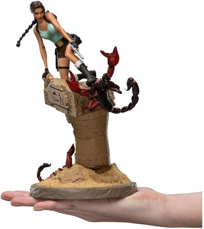 Weta Workshop Tomb Raider - Mini statuetta di Lara Croft, le rovine dell'Apocalisse, 21 cm