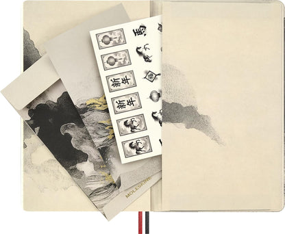 Moleskine Ruled Notebook Year of the Horse – Hard Cover with Heat-Sensitive Coating, Elastic Closure and Matching Bookmark, Large Size 13 x 21 cm