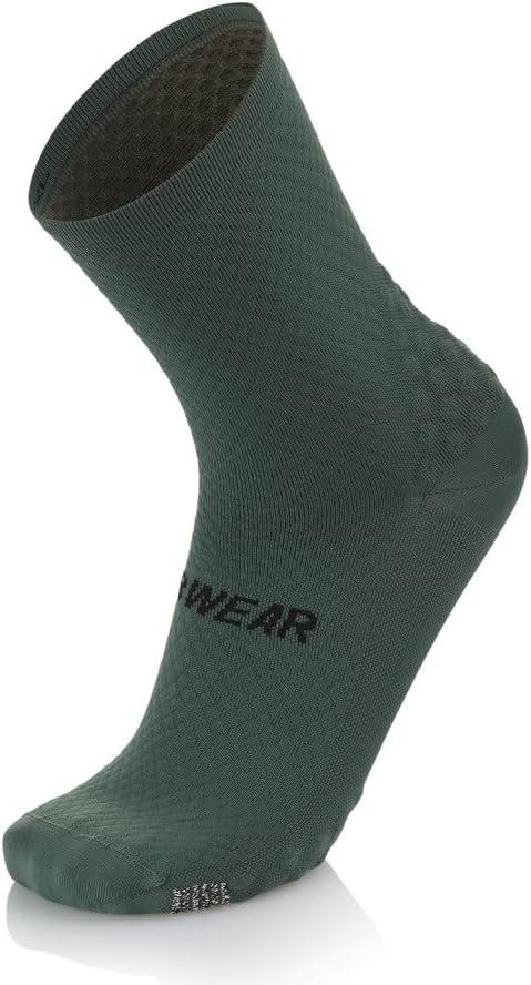 MB WEAR Unisex Evo socks