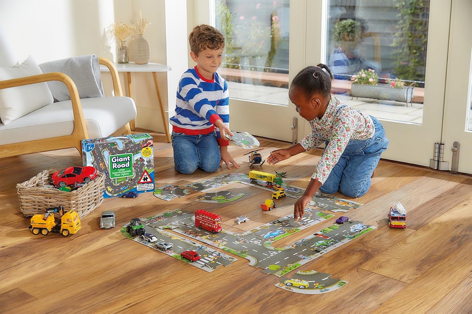 Orchard Toys Giant Road Floor Puzzle - Large Interchangeable Car Track Jigsaw Puzzles for 3 Year Olds - Alternative Road Mat for Toy Cars - Educational Kids Jigsaw for Toddlers - Age 3+