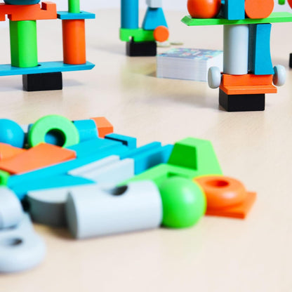 Junk Art Revolution | Board Game | Ages 8+ | 2-6 Players | 30 Minutes Playing Time