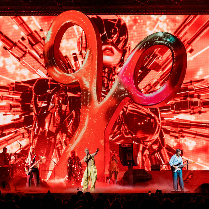 It's 10pm... Do You Know Where Your Sisters Are?: Live from the O2, London