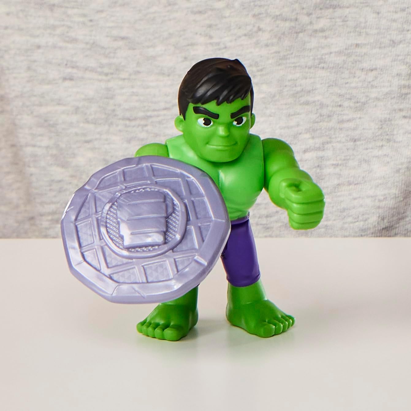 Marvel Spidey und Seine Super-Freunde Hulk Spielzeug mit Accessoire, 7,6 cm große Action-Figur, Superhelden-Spielzeug für Kinder, ab 3 Jahren, grün