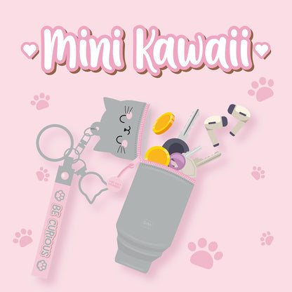 Legami - Kawaii Mini Kawaii Keychain Coin Purse with Spiral Ring, Carabiner and Wrist Strap, Silicone, 5 x 12 x 5 cm