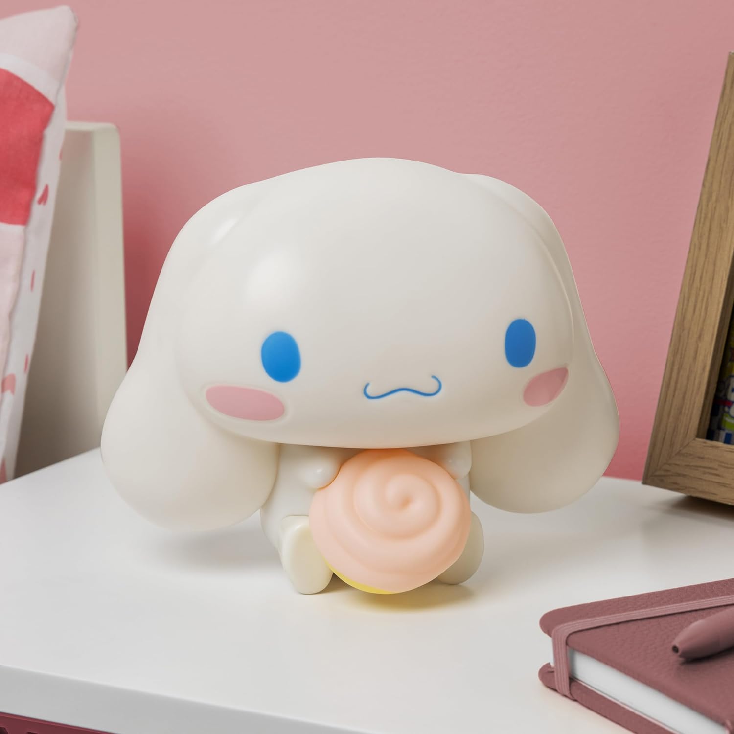 Paladone Sanrio Cinnamoroll GloBuddies Light, 14cm Character Lamp, AA Battery Powered, Officially Licensed