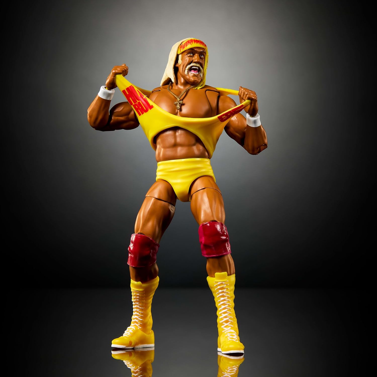 Mattel WWE Ultimate Edition Action Figure & Accessories Set, Hulk Hogan 6-inch Collectible with Swappable Heads & Hands, 30 Articulation Points, JHV95