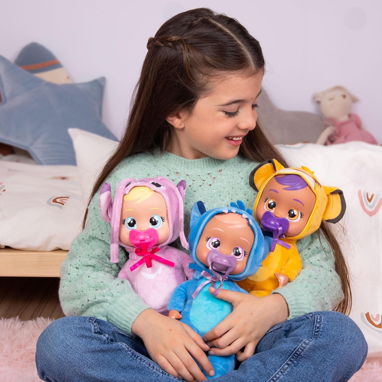 Cry Babies Tiny Cuddles Disney Minnie, Plush baby doll, Tiny Cuddles Inspired By Minnie Mouse from Disney, That Cry Real Tears, Toy for Kids Age 18 Months and Up