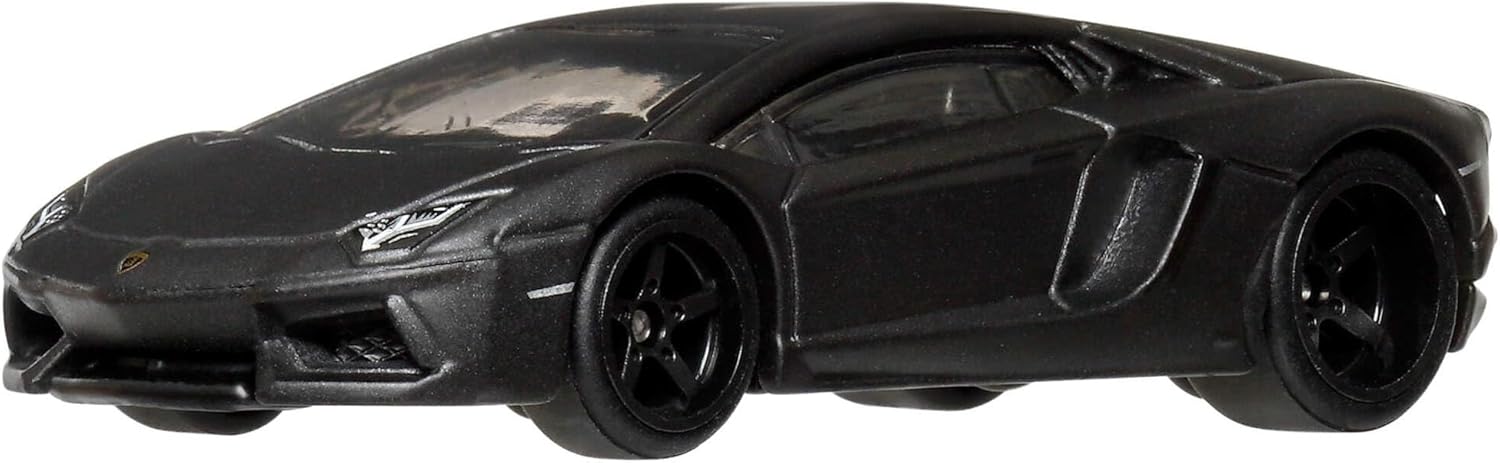 Hot Wheels Premium cars, inspired on Fast & Furious franchise, Lamborghini Aventador Coupe, 1:64 Scale Die-Cast Car with Real Riders Tires, Collector Model, Gift for Father’s Day, JHW77