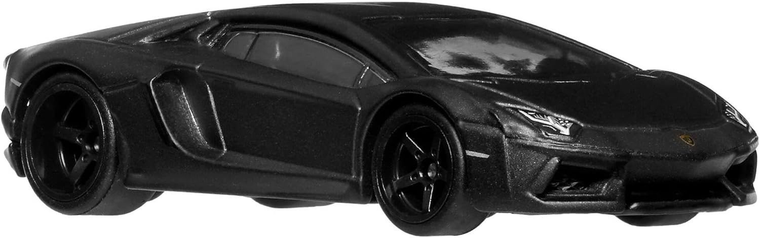 Hot Wheels Premium cars, inspired on Fast & Furious franchise, Lamborghini Aventador Coupe, 1:64 Scale Die-Cast Car with Real Riders Tires, Collector Model, Gift for Father’s Day, JHW77