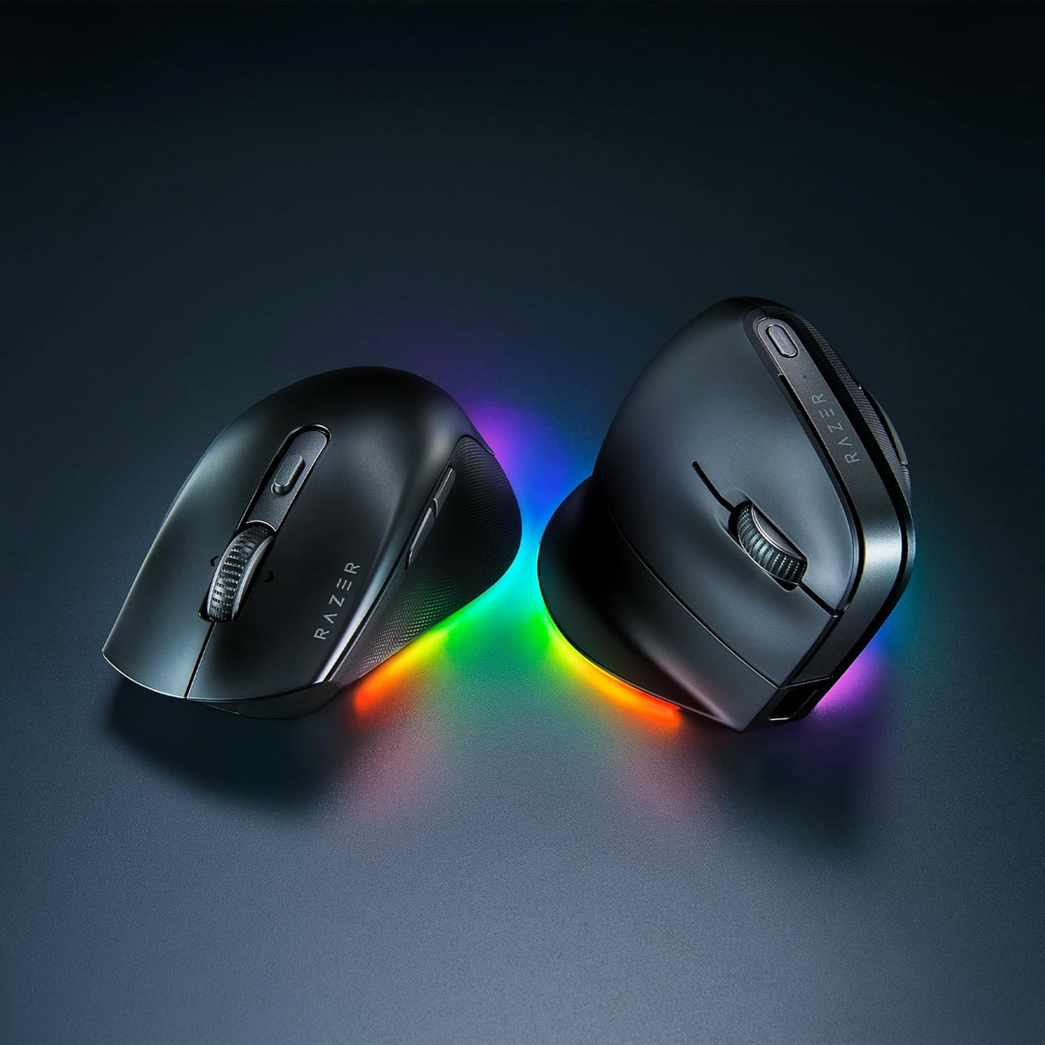 Razer Pro Click V2 - Wireless ergonomic mouse - AI Prompt Assist - 30K Optical Sensor - 3.5 months battery life (14 zones Chroma RGB, HyperScroll tiltable mouse wheel) Black