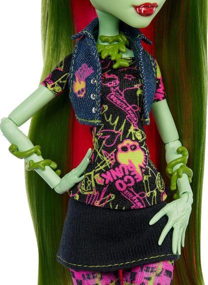 Monster High Boo-riginal Creeproduction Doll, Venus McFlytrap Collectible Reproduction with Doll Stand, Diary, and Pet Chewlian, JHK58