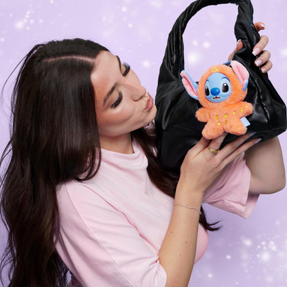 Disney YuYus Stitch Wave 1 – Plüsch-Vinyl-Charms im Blindbox-Format, Bag-Charm-Trend, 9 tierische Designs wie Tiger oder Axolotl, Karabiner, Überraschungsfigur, ca. 12 cm, für Kinder & Fans