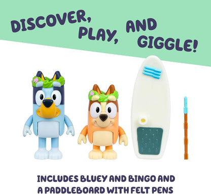 Bluey Figuur 2-pack tapijt eiland. 2 afleveringen thema figuren met bewegende armen en paddleboard accessoires, 2,5-3" (6-7,6 cm) beweegbaar speelgoed voor kinderen. Maak momenten van The Episode Rug
