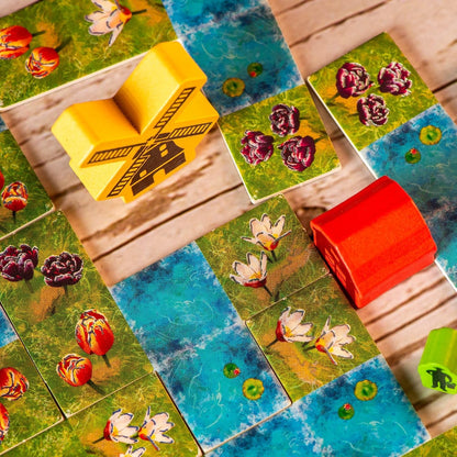 Synapses Games | Frosted Blooms | Board Game | Ages 8+ | 1-4 Players | 40 Minutes Playing Time