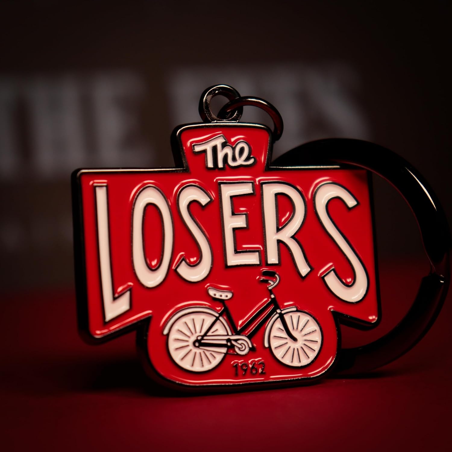 FaNaTtik IT: Welcome to Derry The Losers Club Schlüsselanhänger – Offiziell lizenzierte limitierte Auflage Sammlerstück Metall Schlüsselanhänger – Horror-Merchandise-Artikel