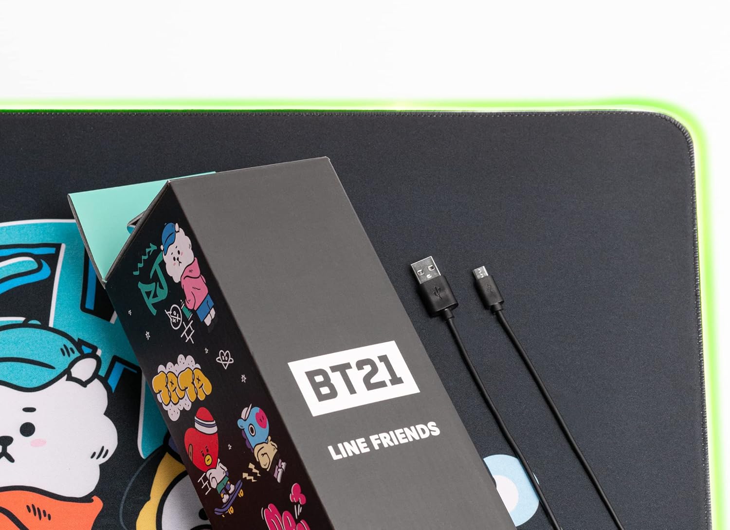 Grupo Erik: Tappetino Mouse XXL BT21 | Tappetino Mouse 900x400, Tappetino RGB LED con 14 effetti luce e cavo USB, base antiscivolo, 100% waterproof, Tappetino Gaming LED, Bt21 Led Xxl Mouse Mat 90 X 40 Cm, Grupo Erik - Tapis de Souris XXL RGB BT21 | Tapis