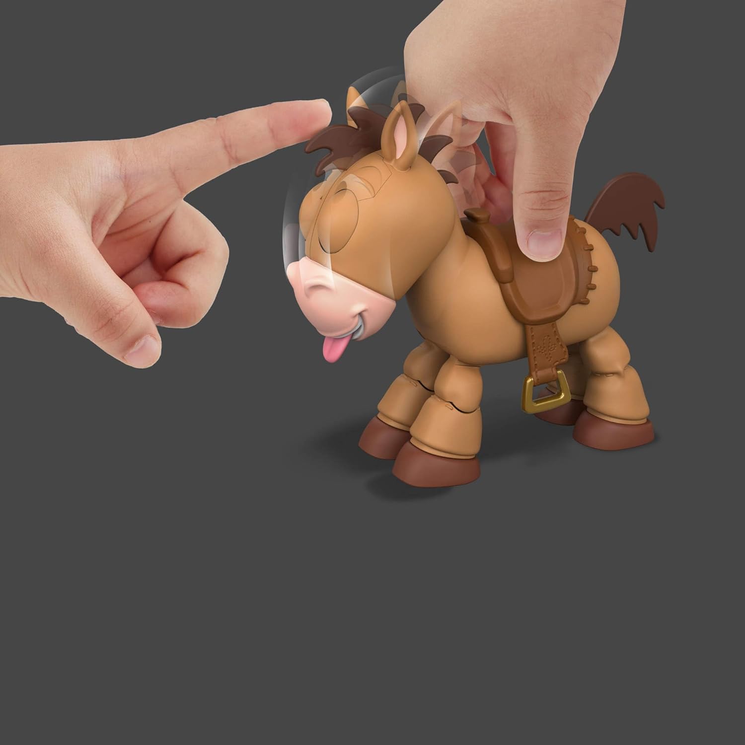 Mattel Disney en Pixar Toy Story 5 Poserend Paardenfiguur met Geluiden, Kleine Partner Bullebeest Aanraakgeactiveerde Speelposities, JKV48 | Posable Figuur 7.4", Touch Geactiveerde Play-posities, Func