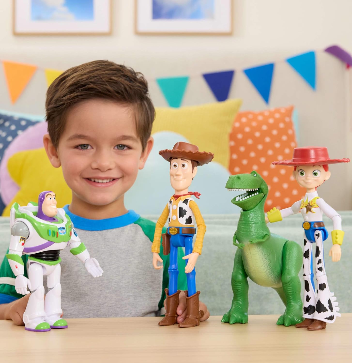 Mattel Disney and Pixar Toy Story 5 Buzz Lightyear Action Figure 7 Inch Tall Space Ranger, 10 Posable Joints, Playscale Movie Accurate, JKV15