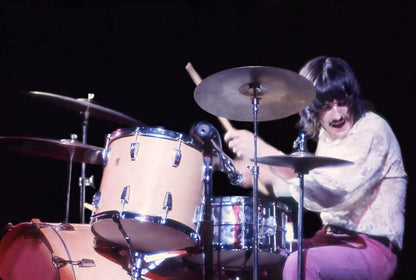 BECOMING LED ZEPPELIN