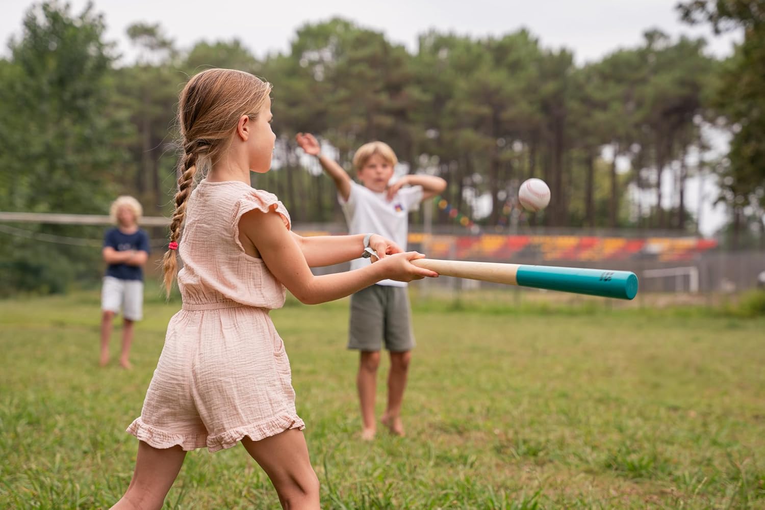 BS Toys Honkbalset van hout, stok, bal en 4 basissen, buitenspel 4-18 spelers, vanaf 8 jaar