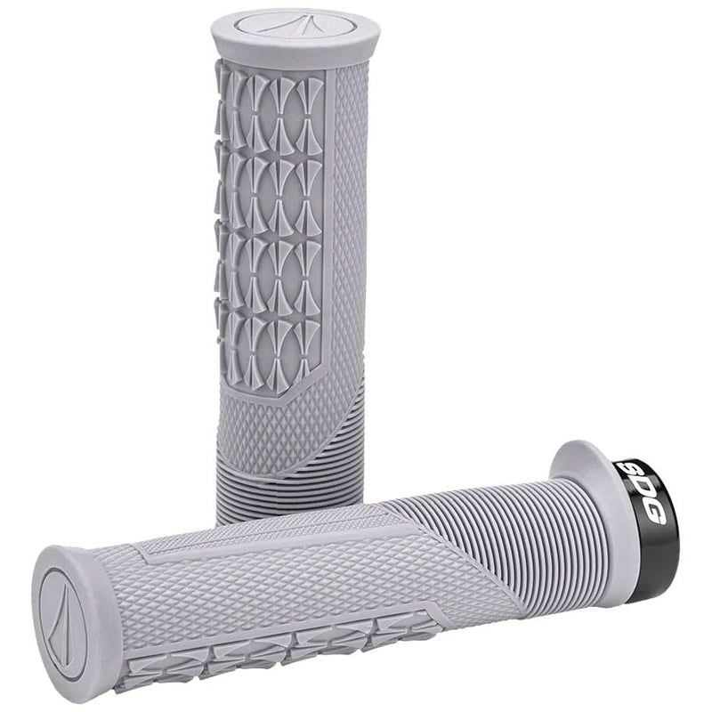 SDG Thrice OC Poignées de VTT verrouillables – Ergonomique, absorbant les vibrations, grande poignée de 135 mm avec zone centrale ouverte, design rampe et technologie avancée pour le trail et l'enduro