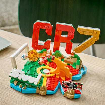 Lego Editions: Cristiano Ronaldo – Cr7 - Football Highlights (43012)