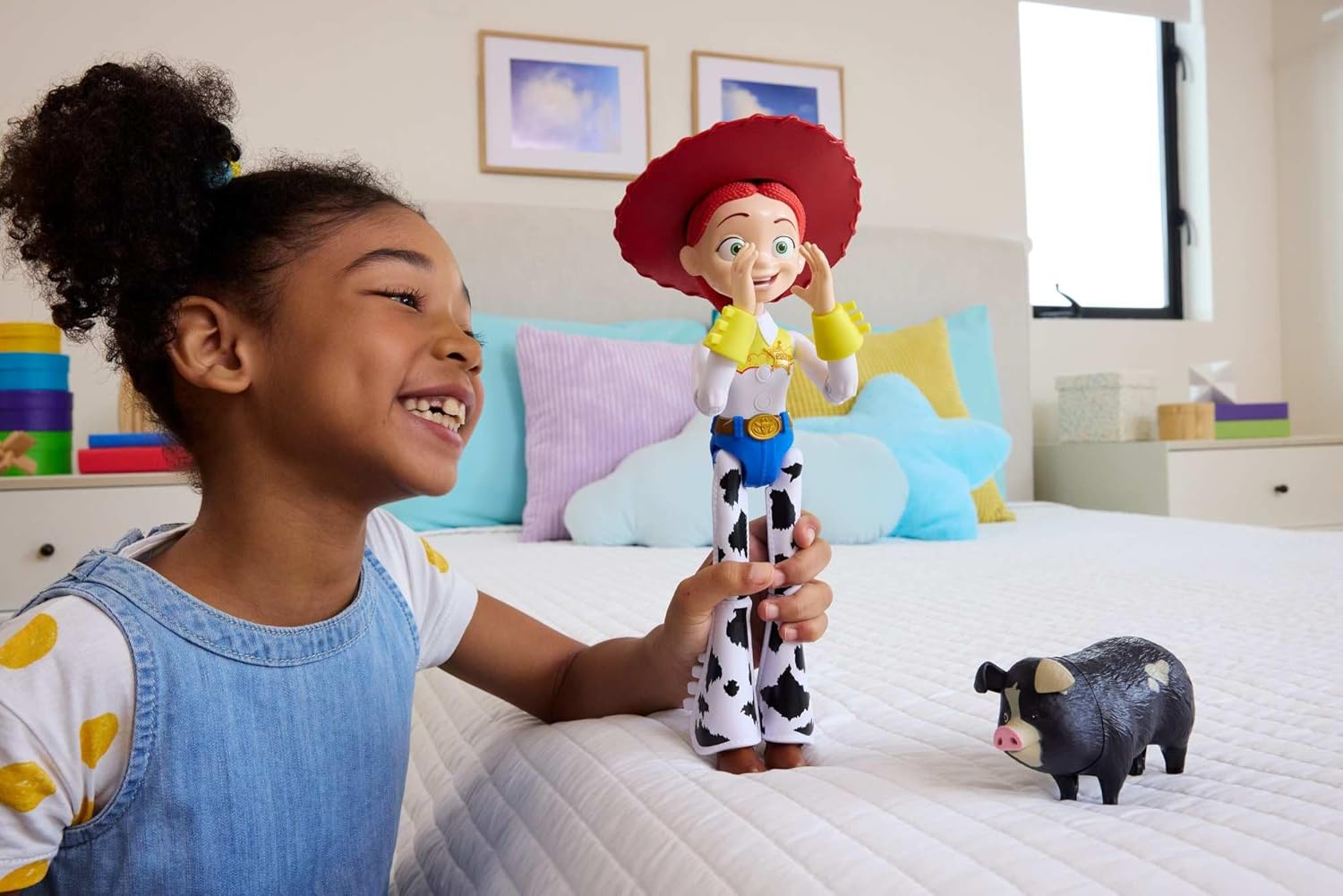 Mattel Disney en Pixar Toy Story 5 Beestenpraat Jessie, beweegbare actiefiguur van 30 cm en Jimmy Dean, meer dan 35 geluiden en zinnen uit de film, JKL99