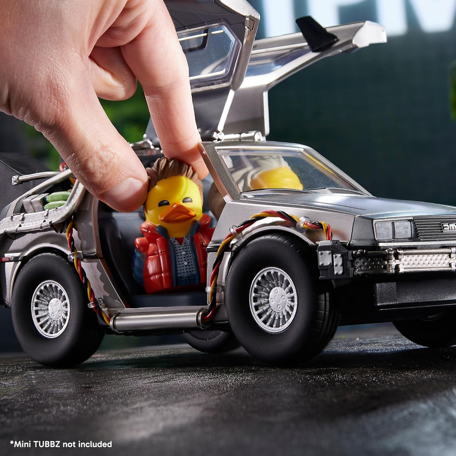 TUBBZ Special Edition: Zurück in die Zukunft – Delorean-Zeitmaschine Sammlerfahrzeug für Mini Figuren