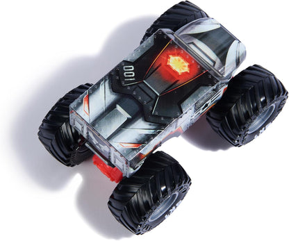 Monster Jam, Marvel Official Iron Man Vs. War Machine Die-Cast Monster Trucks, 1:64 Scale, Kids’ Toys for Boys and Girls Aged 3 and up