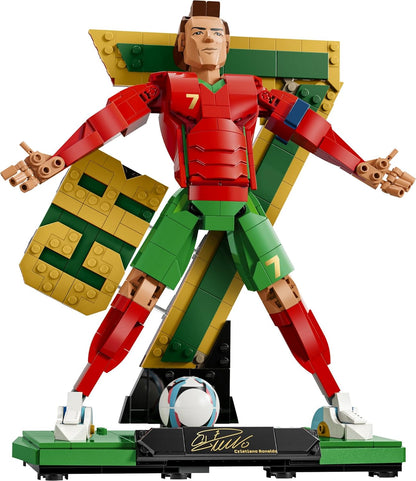 LEGO Editions Cristiano Ronaldo – Football Legend Toy - 3D Figure Display Model Kit - DIY Kids' Room Decor - Gift for 12+ Year Old Boys, Girls & Adult Sports Fans - 43016