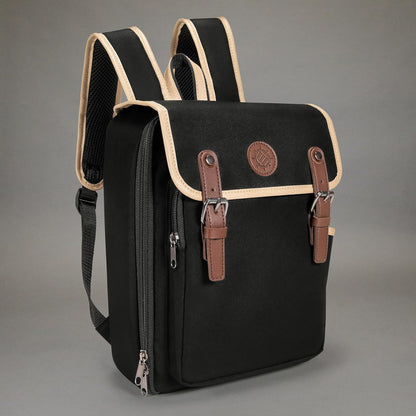 ENHANCE Designer Edition Kompakter MTG-Rucksack mit anpassbarem Innenraum für Magic: The Gathering, Lorcana & mehr - Zubehörfach für Würfelbeutel, Boosterpacks, Tag Tracker, Playmat-Fach (Schwarz