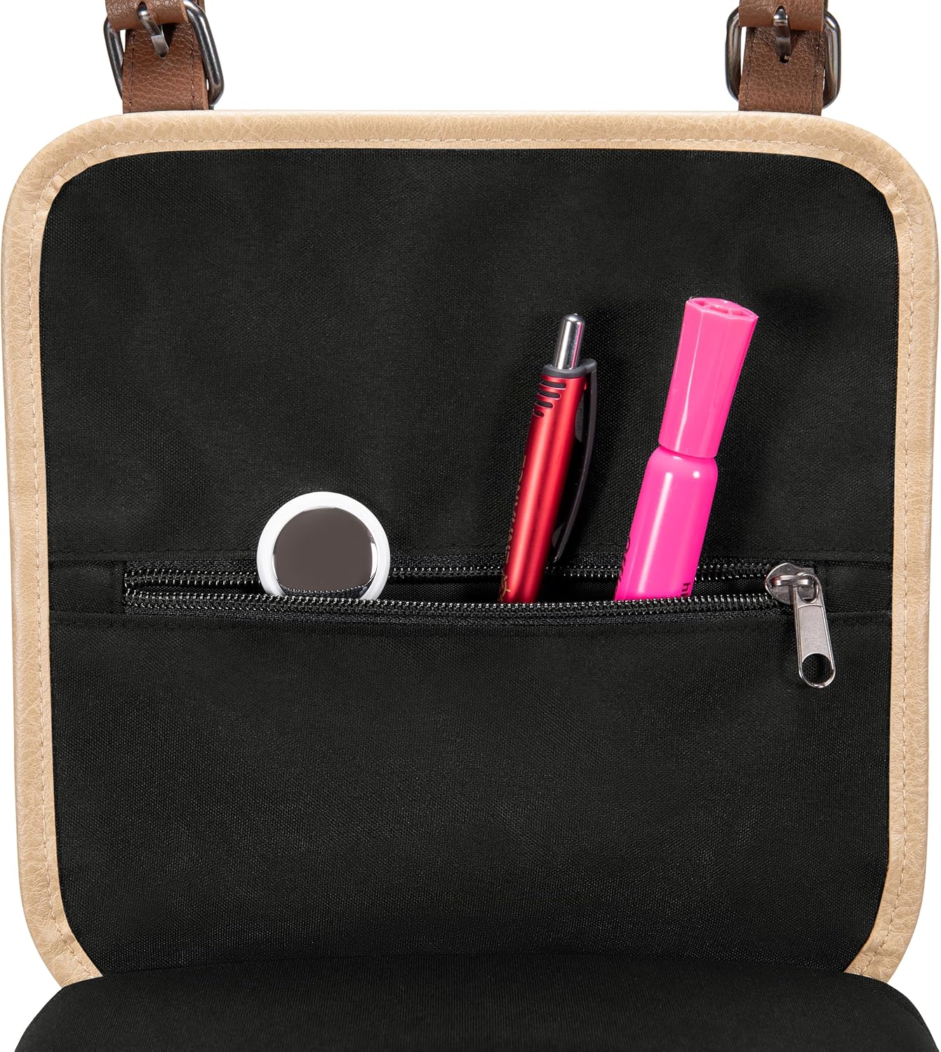 ENHANCE Designer Edition Kompakter MTG-Rucksack mit anpassbarem Innenraum für Magic: The Gathering, Lorcana & mehr - Zubehörfach für Würfelbeutel, Boosterpacks, Tag Tracker, Playmat-Fach (Schwarz