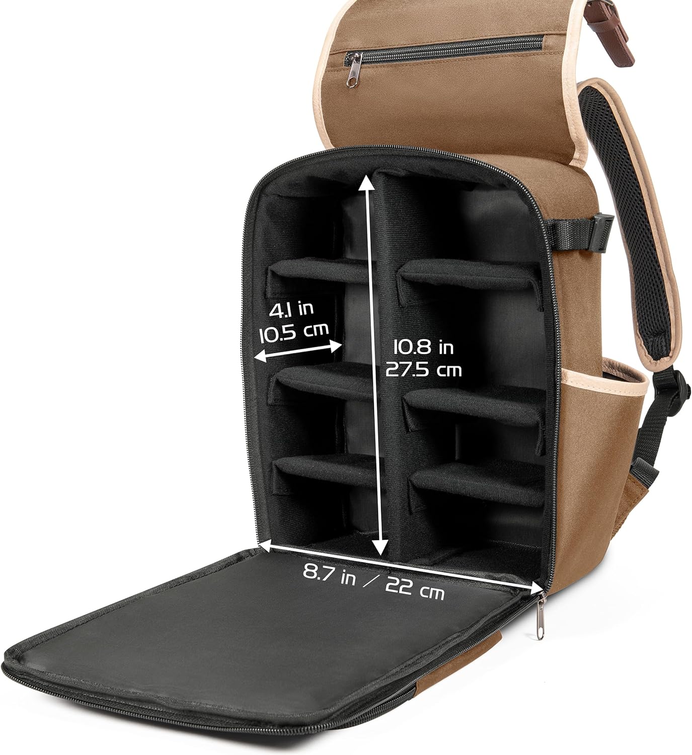 ENHANCE Designer Edition Kompakter MTG-Rucksack mit anpassbarem Innenraum für Magic: The Gathering, Lorcana & mehr - Zubehörfach für Würfelbeutel, Boosterpacks, Tag Tracker, Playmat-Fach (Bräunen