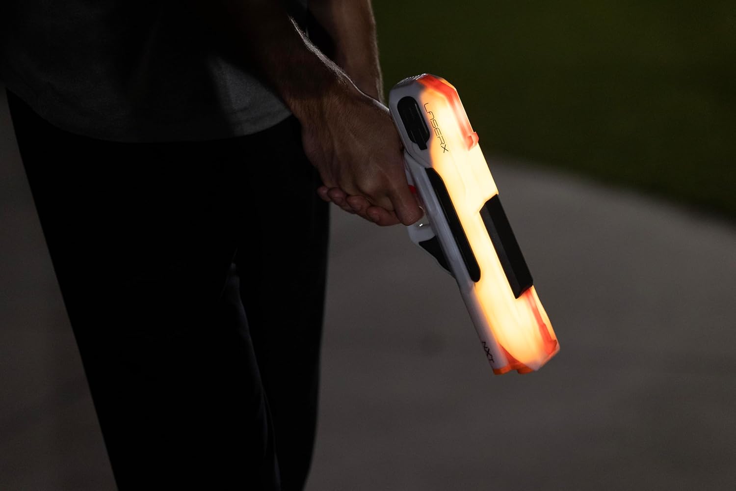 LaserX Ultra NXT Blaster a batteria, sistema avanzato di tag laser domestico progettato per il gioco interattivo, include due blaster ad alta tecnologia, per giochi laser tag, compatibile con tutti i