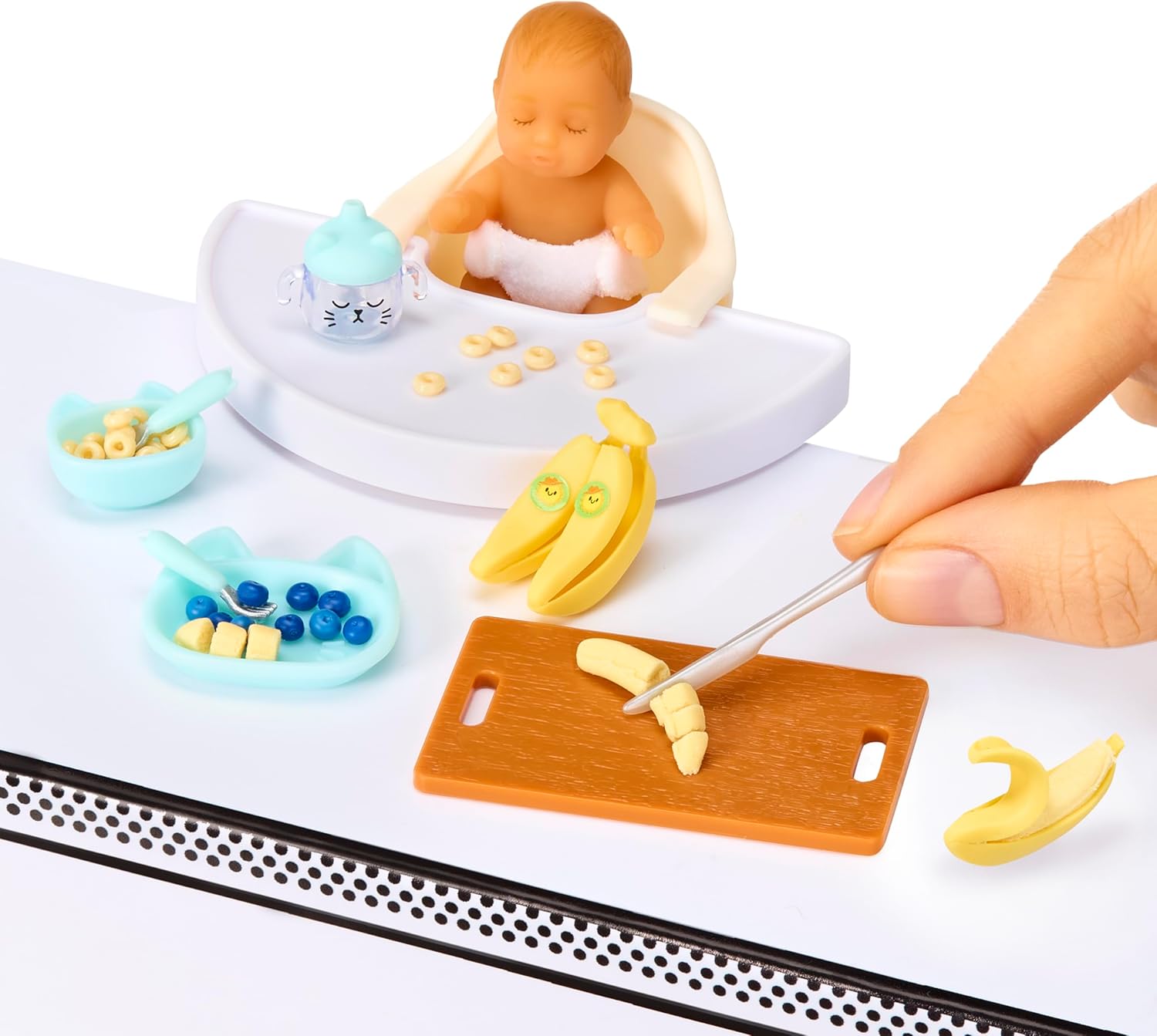 MGA's Miniverse Make It Mini Baby, Mini-oggetti da Collezione, Fai-da-te, Cibo per Bambini, Biberon, Replica Cibo, NON COMMESTIBILE, Collezionisti, Miniatura realistica, Doni, Età 8+